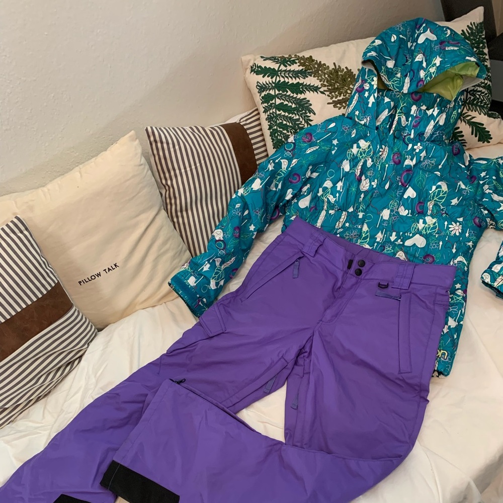 Burton snowboard jacket snd Slalom pants!